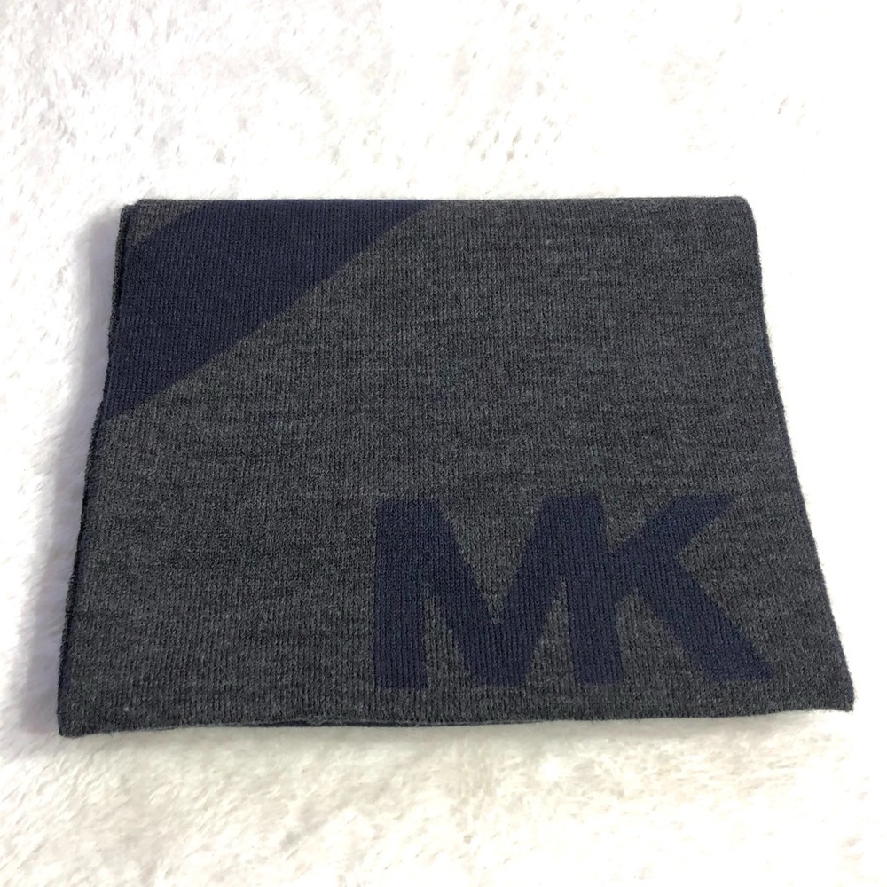 Michael Kors Navy/Grey Men’s Scarf